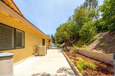 27555 Freetown Lane, Agoura Hills, CA 91301 - Photo 35