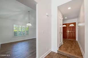 27555 Freetown Ln, Agoura Hills, CA 91301 - Photo 11