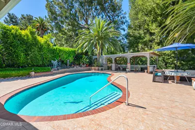 22109 Gresham Street, Canoga Park, CA 91304 - Photo 31