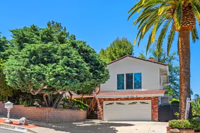 22109 Gresham Street, Canoga Park, CA 91304 - Photo 3