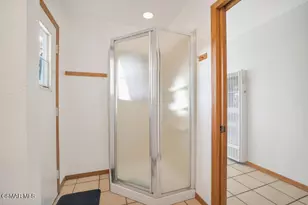 2147 McCrea Rd, Thousand Oaks, CA 91362 - Photo 23