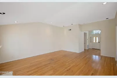 5490 Wembly Avenue, Oak Park, CA 91377 - Photo 15