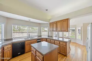 5490 Wembly Ave, Oak Park, CA 91377 - Photo 13