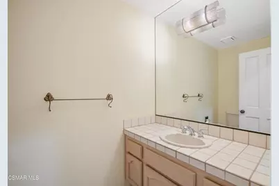 5490 Wembly Avenue, Oak Park, CA 91377 - Photo 19