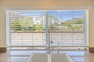5490 Wembly Ave, Oak Park, CA 91377 - Photo 15