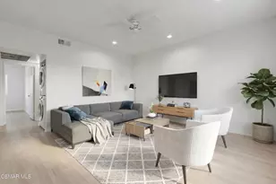 152 Maegan Pl, Thousand Oaks, CA 91362 - Photo 3