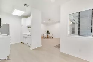 152 Maegan Pl, Thousand Oaks, CA 91362 - Photo 11