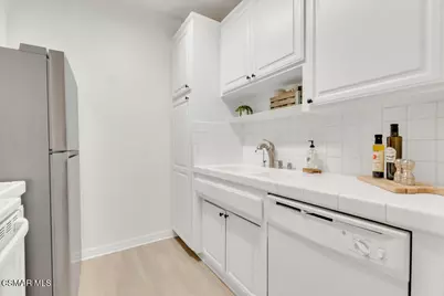 152 Maegan Place #2, Thousand Oaks, CA 91362 - Photo 11