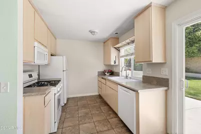 650 Hacienda Drive, Camarillo, CA 93012 - Photo 11
