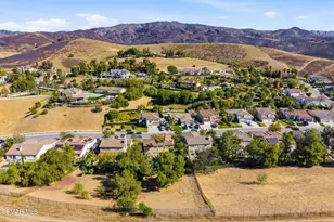 2273 Rudolph Dr, Simi Valley, CA 93065 - Photo 57
