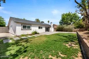 27987 Urbandale Ave, Saugus, CA 91350 - Photo 29