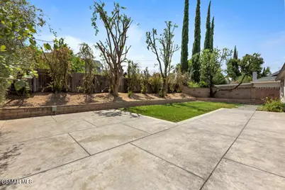 27987 Urbandale Avenue, Saugus, CA 91350 - Photo 27