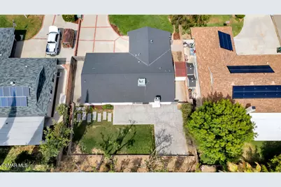 27987 Urbandale Avenue, Saugus, CA 91350 - Photo 35