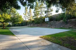 697 Sutton Crest Trail, Oak Park, CA 91377 - Photo 37