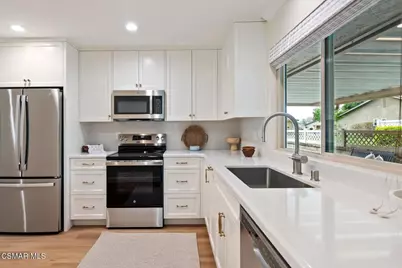 25336 Village 25, Camarillo, CA 93012 - Photo 11