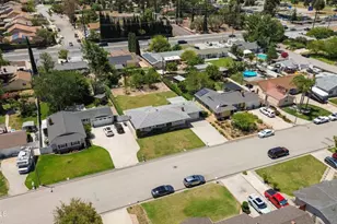 318 Carla Dr, Simi Valley, CA 93065 - Photo 43