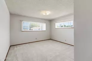 318 Carla Dr, Simi Valley, CA 93065 - Photo 25