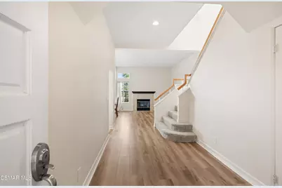 600 Kingswood Lane #F, Simi Valley, CA 93065 - Photo 5