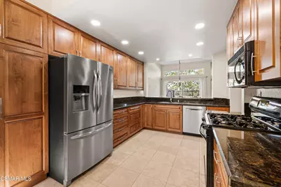 600 Kingswood Lane #F, Simi Valley, CA 93065 - Photo 11