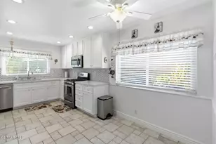 497 Mark Dr, Simi Valley, CA 93065 - Photo 5