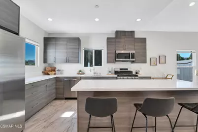 955 Brossard Drive, Thousand Oaks, CA 91360 - Photo 13