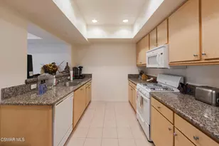 477 Country Club Dr, Simi Valley, CA 93065 - Photo 41