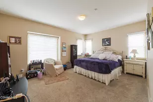 477 Country Club Dr, Simi Valley, CA 93065 - Photo 21
