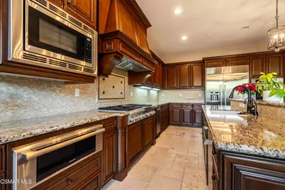 796 Via Sedona, Newbury Park, CA 91320 - Photo 9