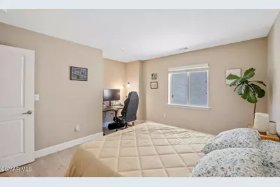 7092 Crimora Avenue, Moorpark, CA 93021 - Photo 21