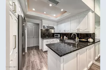 4695 Club View Drive, Westlake Village, CA 91362 - Photo 7