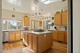 27454 Matterhorn Dr, Lake Arrowhead, CA 92352 - Photo 5