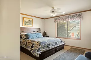 27454 Matterhorn Dr, Lake Arrowhead, CA 92352 - Photo 19
