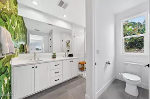 1135 N Commonwealth Ave, Los Angeles, CA 90029 - Photo 19
