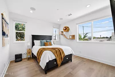 1135 N Commonwealth Avenue, Los Angeles, CA 90029 - Photo 17