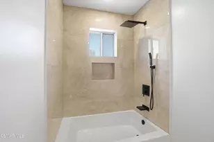 2183 E Chesterton St, Simi Valley, CA 93065 - Photo 17