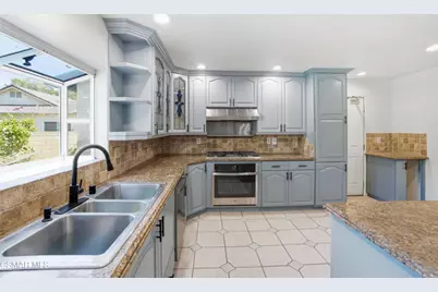 2183 E Chesterton Street, Simi Valley, CA 93065 - Photo 27