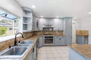 2183 E Chesterton St, Simi Valley, CA 93065 - Photo 27