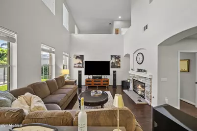 584 Roosevelt Court, Simi Valley, CA 93065 - Photo 7
