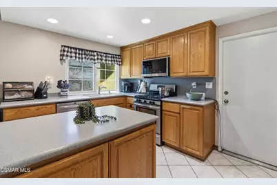 246 Hermes Street, Simi Valley, CA 93065 - Photo 15