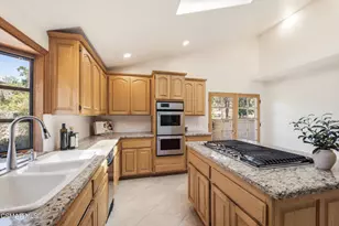 1592 Brentford Ave, Westlake Village, CA 91361 - Photo 11