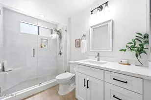 27833 Via Amistosa, Agoura Hills, CA 91301 - Photo 19