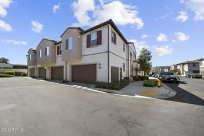 2556 Little Rock Lane, Simi Valley, CA 93065 - Photo 23