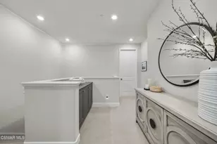 2556 Little Rock Lane, Simi Valley, CA 93065 - Photo 9