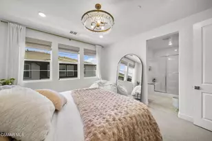 2556 Little Rock Lane, Simi Valley, CA 93065 - Photo 11
