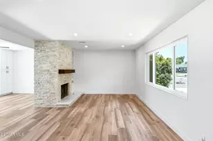 139 Devia Dr, Newbury Park, CA 91320 - Photo 7