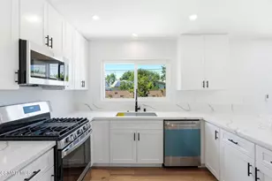 139 Devia Dr, Newbury Park, CA 91320 - Photo 15