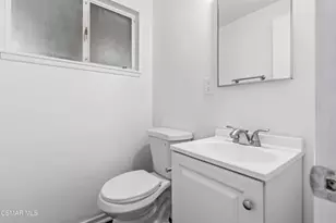 1692 Alviso St, Simi Valley, CA 93065 - Photo 11
