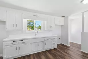 1692 Alviso St, Simi Valley, CA 93065 - Photo 9