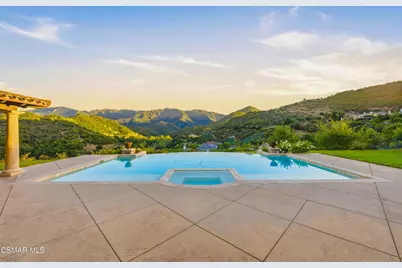 82 Queens Garden Drive, Westlake Village, CA 91361 - Photo 3