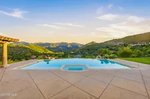 82 Queen's Garden Dr, Westlake Village, CA 91361 - Photo 3